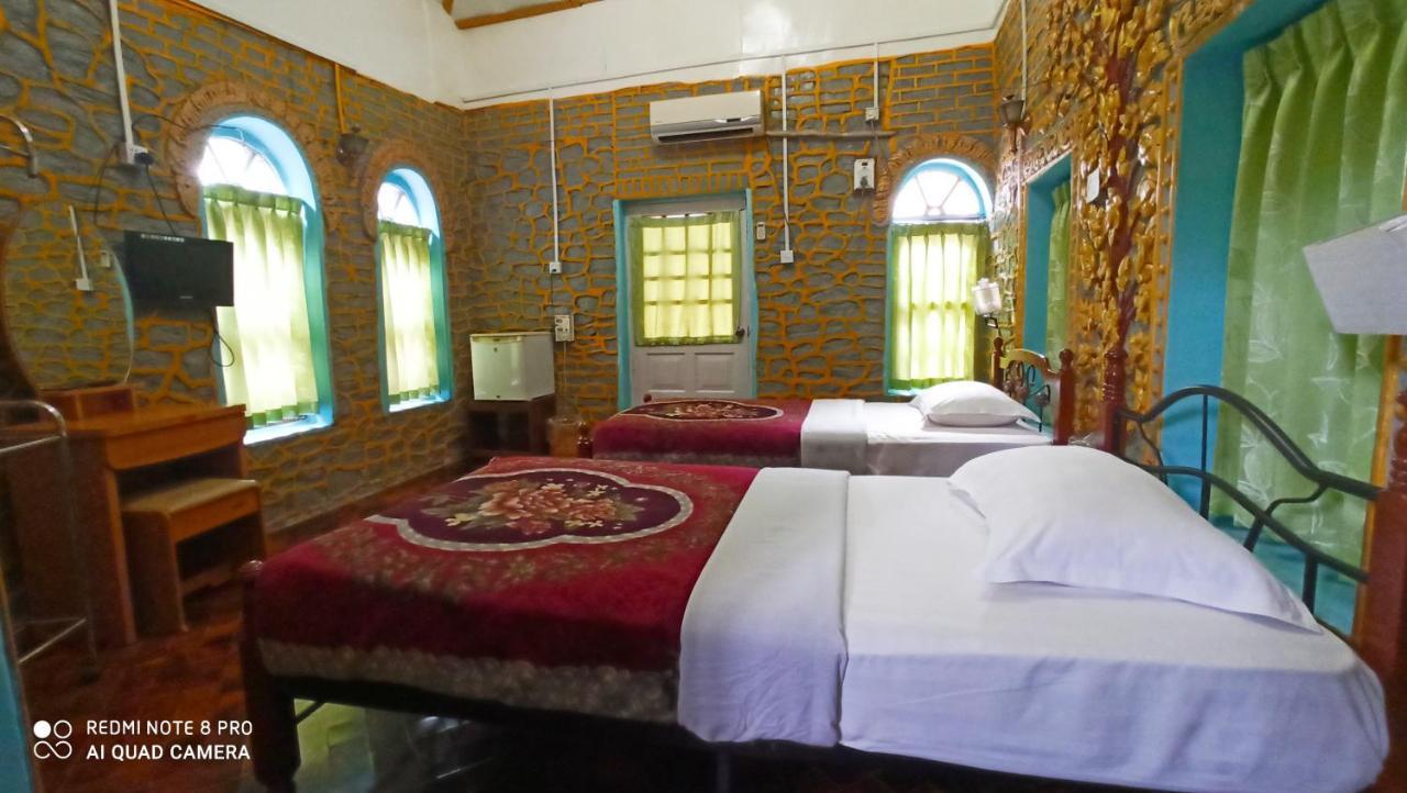 Golden Mandalay Hotel Bagian luar foto