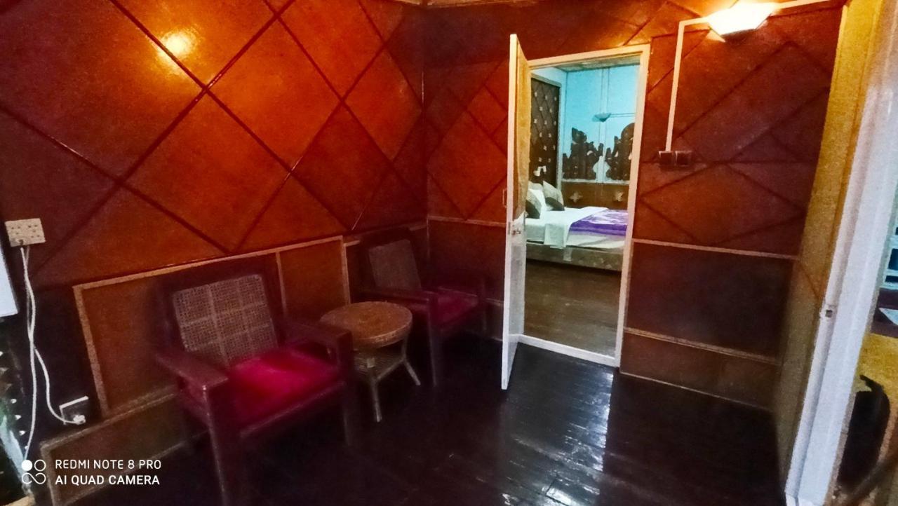 Golden Mandalay Hotel Bagian luar foto