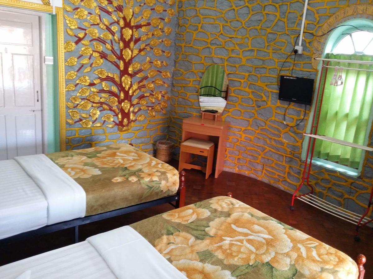 Golden Mandalay Hotel Bagian luar foto