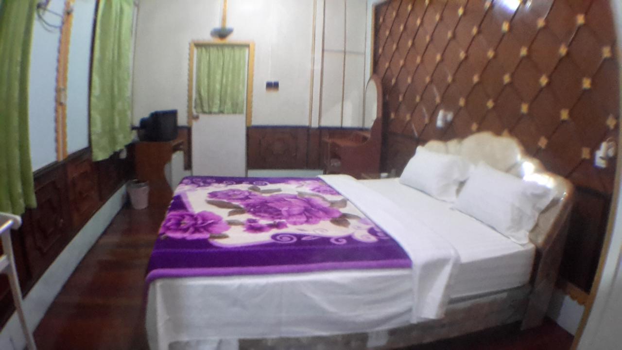 Golden Mandalay Hotel Bagian luar foto
