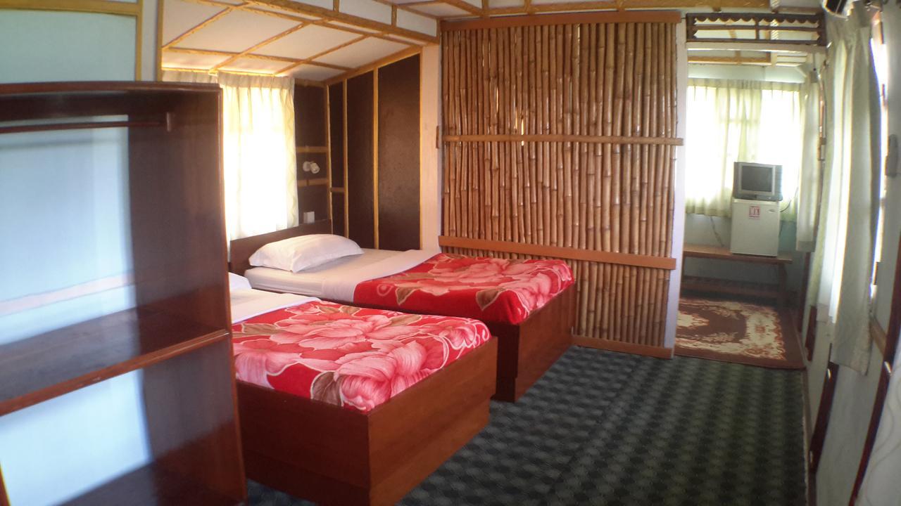 Golden Mandalay Hotel Bagian luar foto